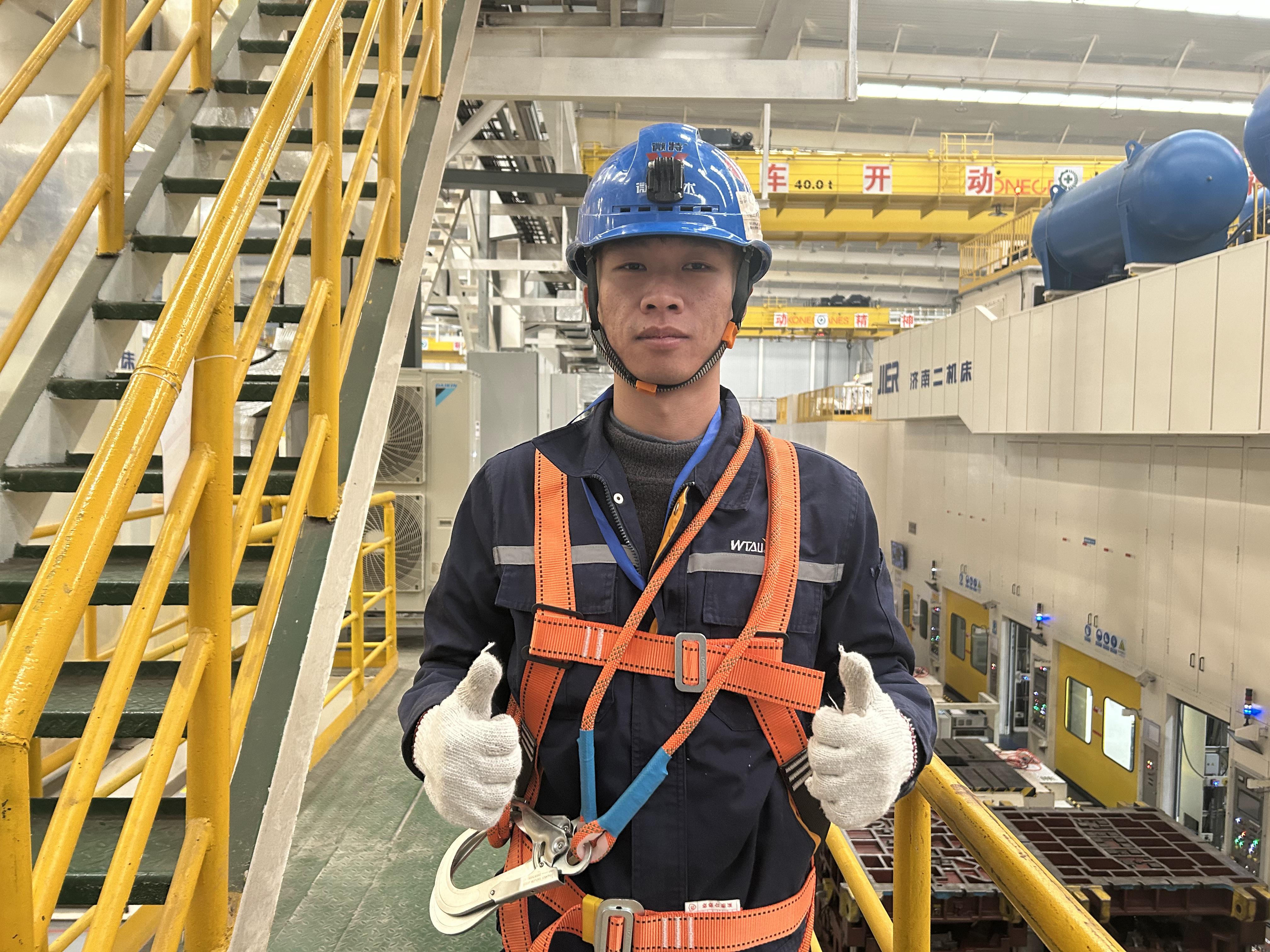 微特故事 | 技術(shù)小白三年如何逆襲為老師傅？