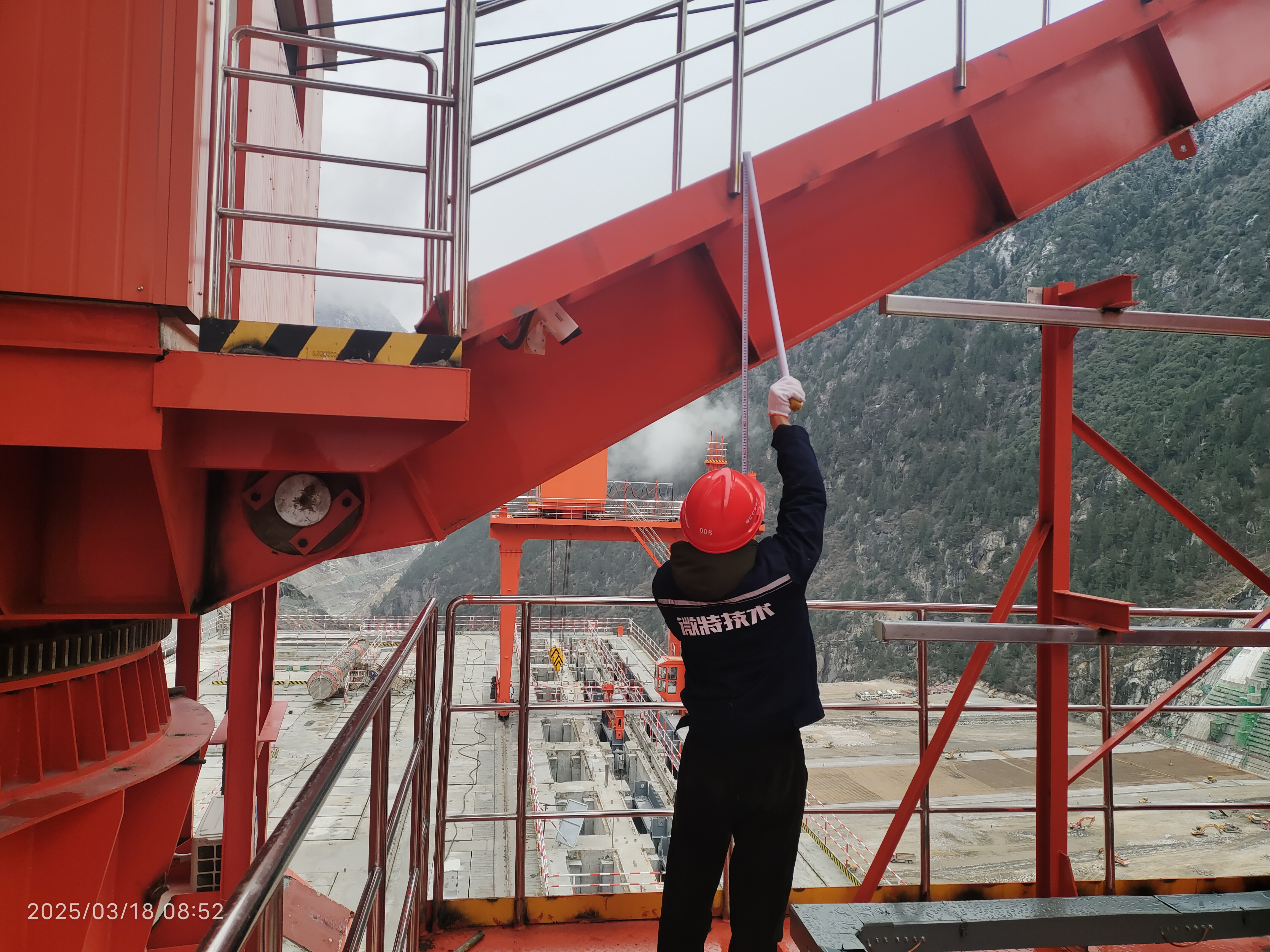 微特門機(jī)防碰撞系統(tǒng)助力四川某水電站安全作業(yè)